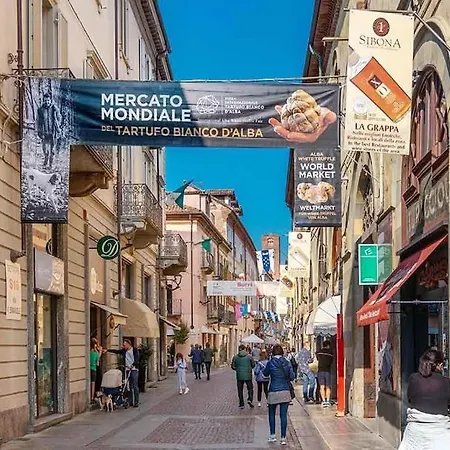 Corte D'alba - Di Charme Dedicata Ai Grandi Produttori Dei Vini Di Langa 알바