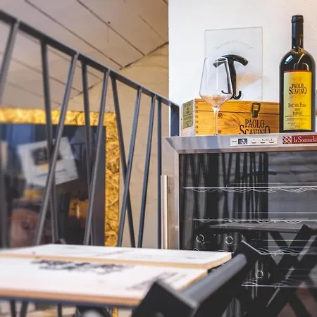 Corte D'alba - Di Charme Dedicata Ai Grandi Produttori Dei Vini Di Langa 알바